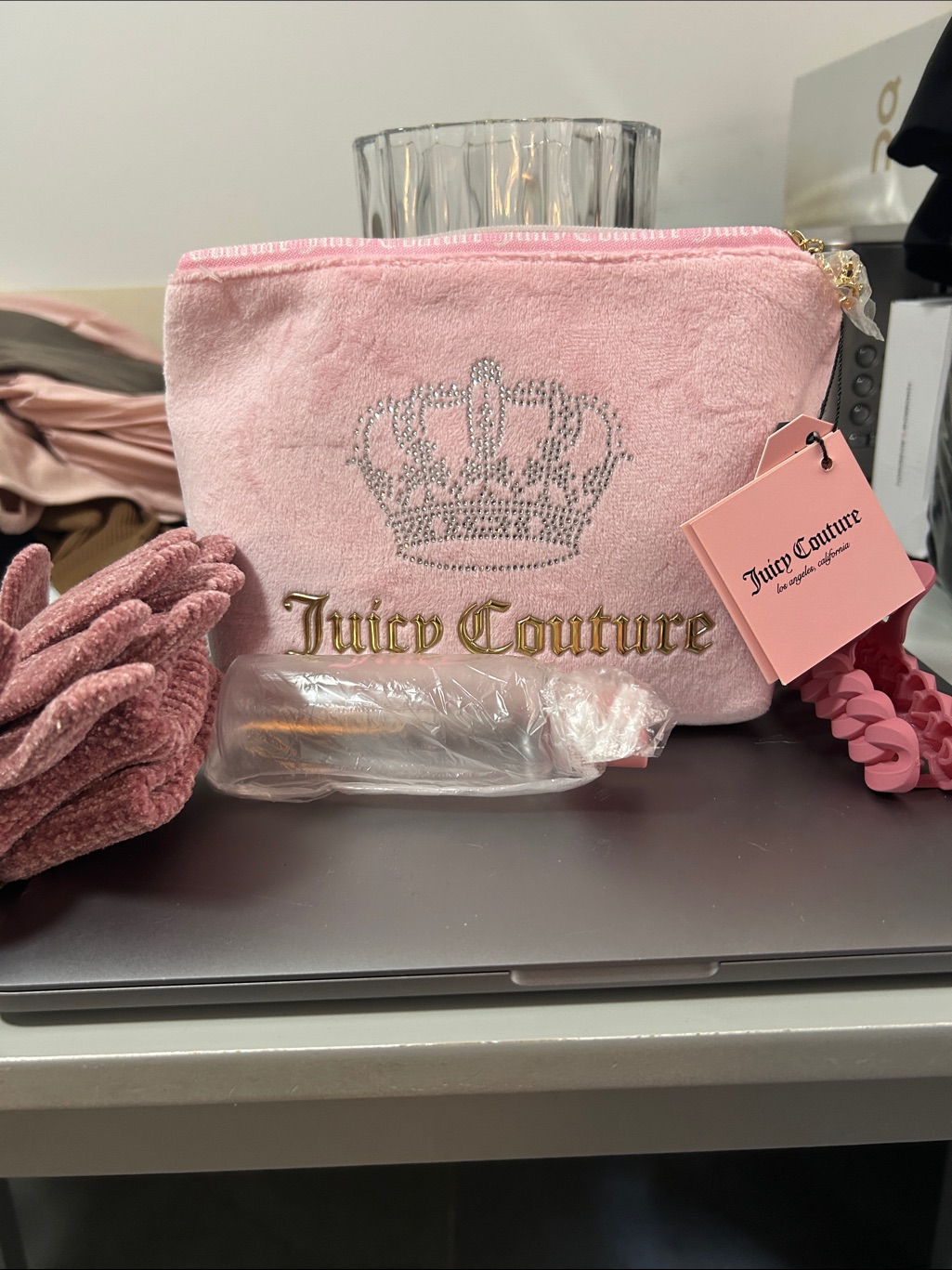 Juicy Couture Pink Velvet Cosmetic PouchTravel Pouch